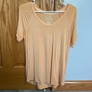 American Eagle XS orange T-shirt